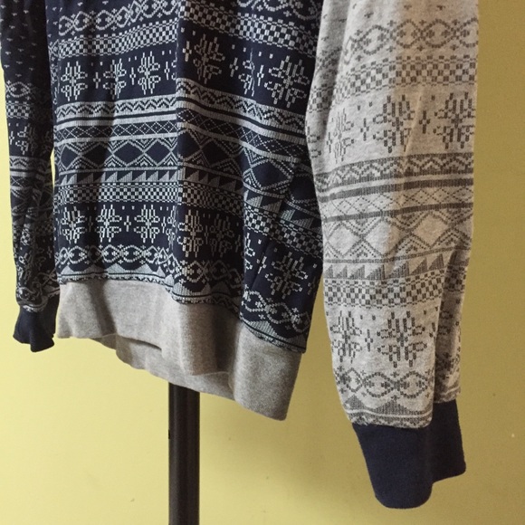 Fresh Goods - Crew Neck Sweatshirt - Picture 2 of 3